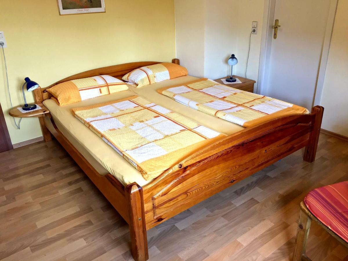 Gaestehaus Hoffmann Farschweiler Esterno foto