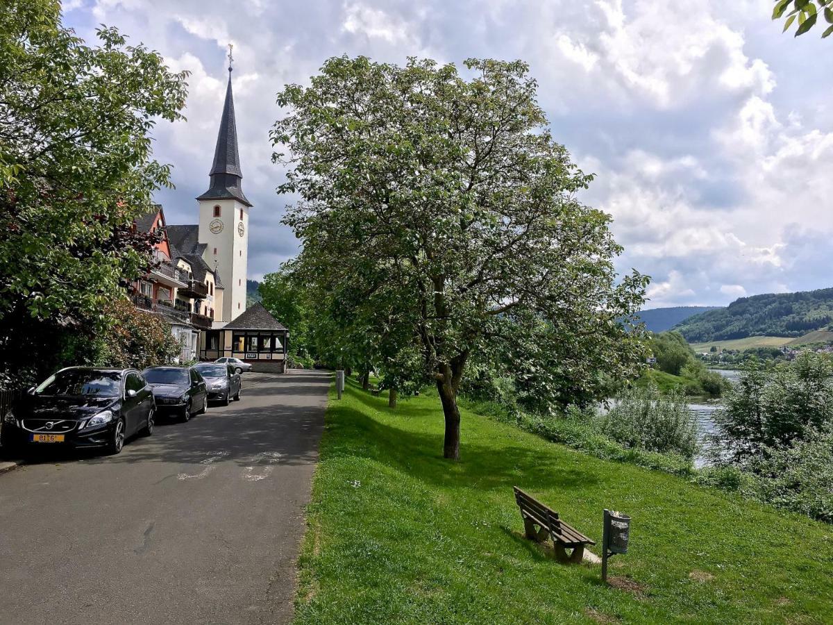 Gaestehaus Hoffmann Farschweiler Esterno foto