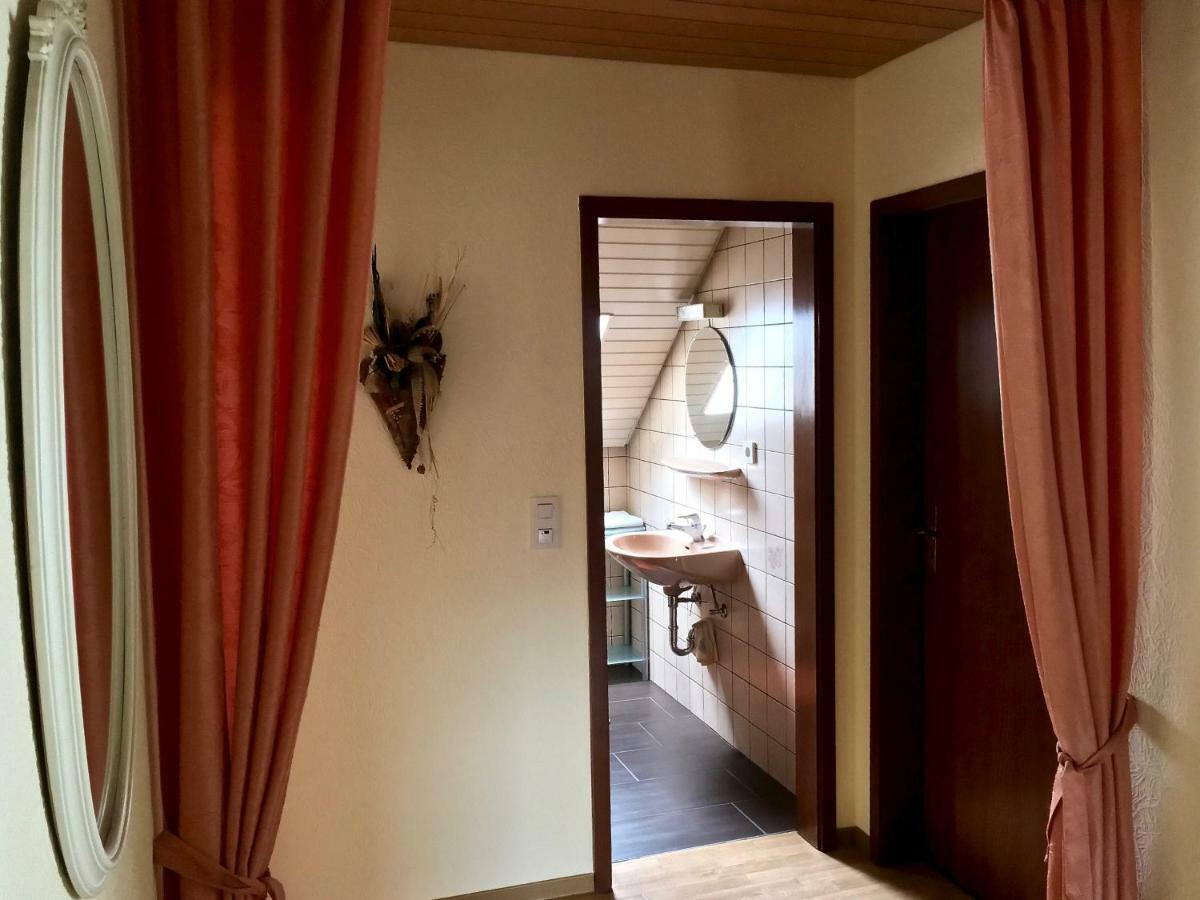 Gaestehaus Hoffmann Farschweiler Esterno foto